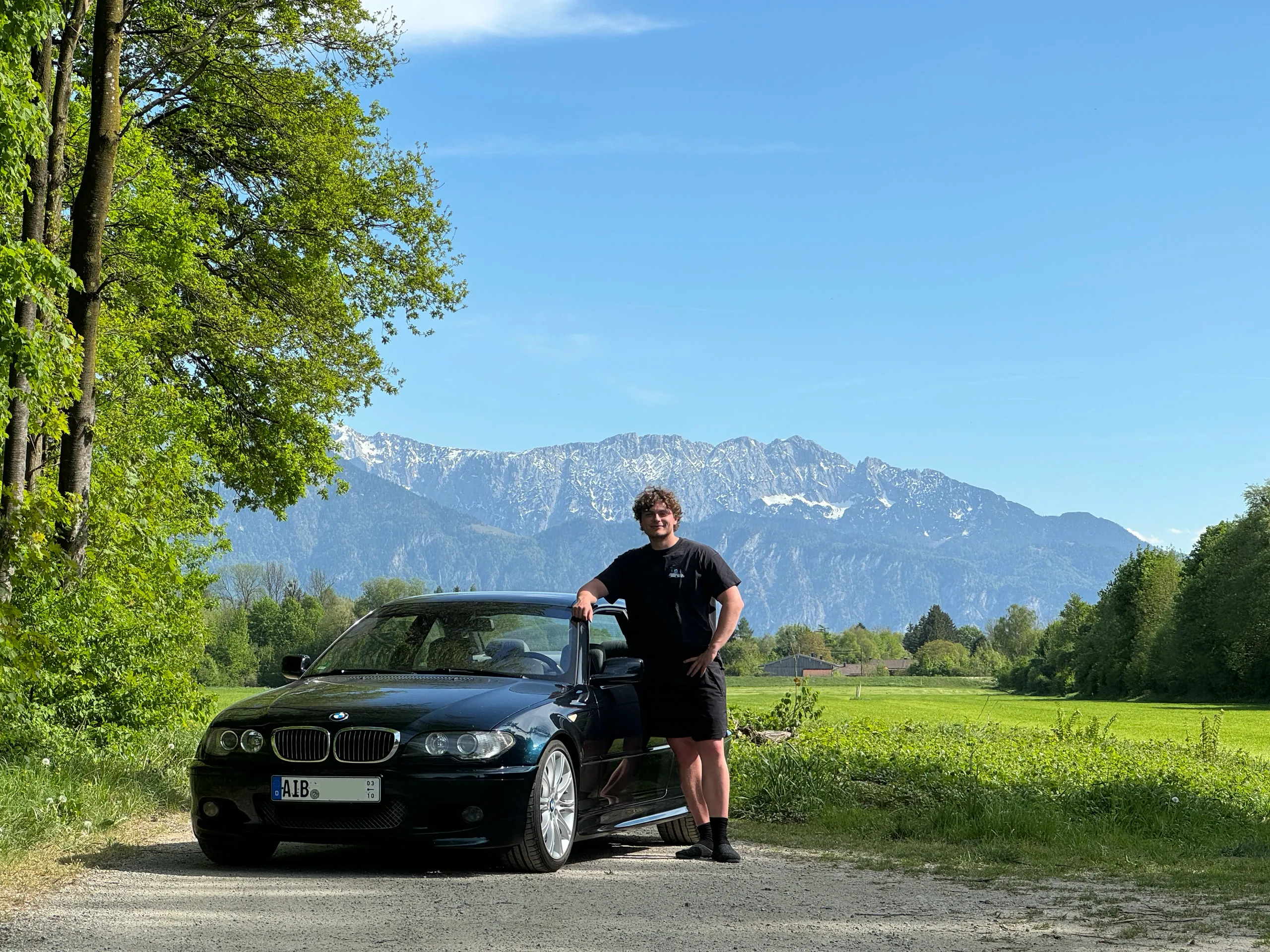BMW E46 325Ci Individual in Petrol Mica Metallic