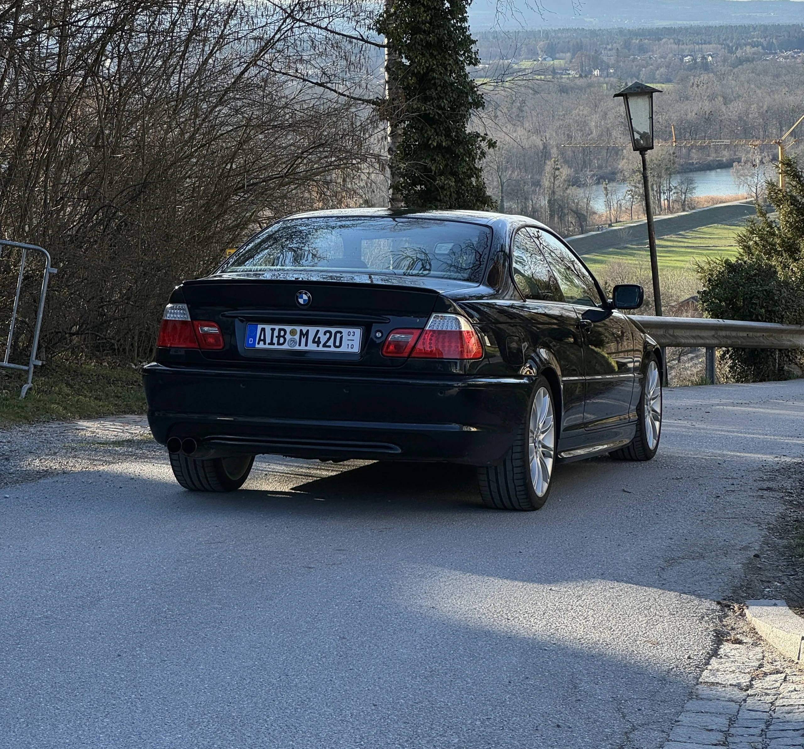 E46 Coupe profile in petrol teal